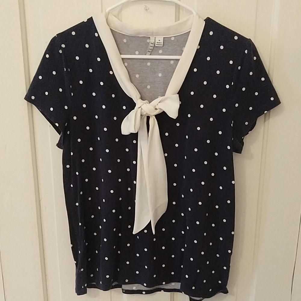 Elle Short sleeve poka dot blouse - Picture 1 of 2